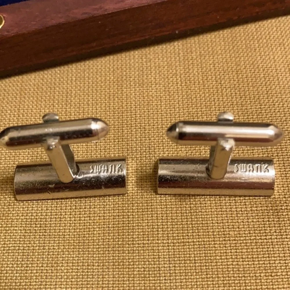 Vintage Swank silver rectangle diamond cut cufflinks